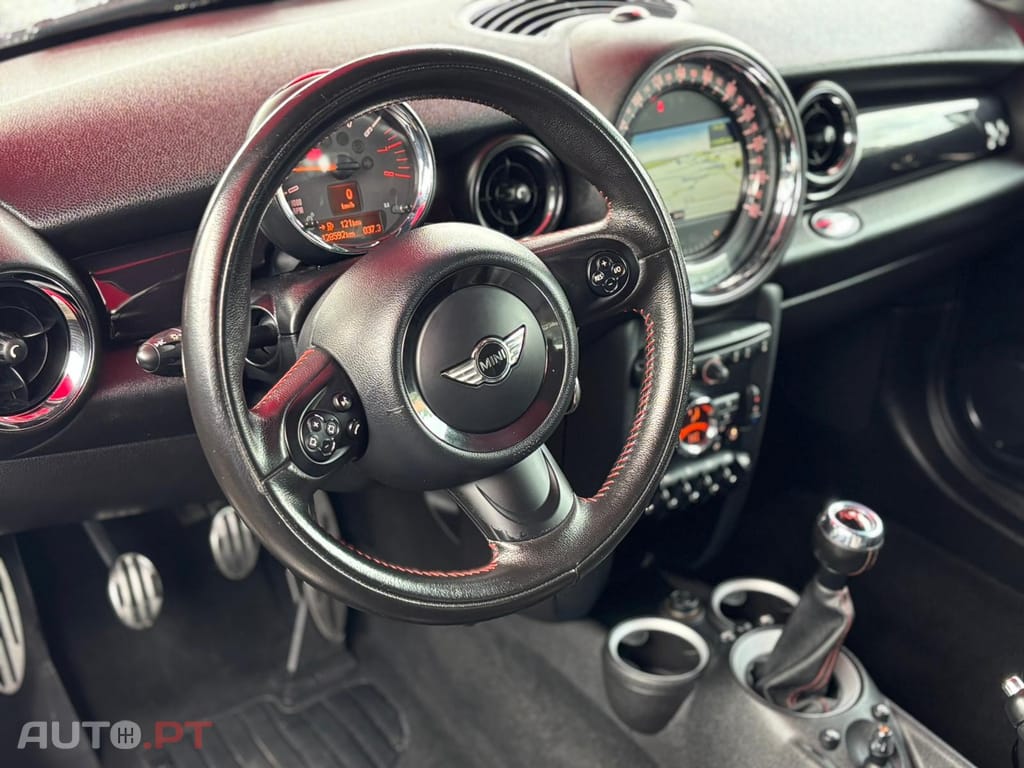 MINI John Cooper Works 1.6 LCI 211CV