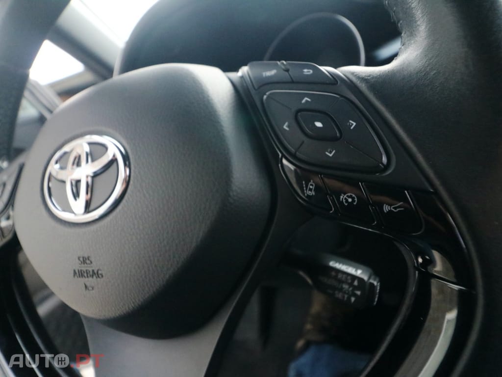 Toyota C-HR 1.8 Hybrid Exclusive+P.Luxury