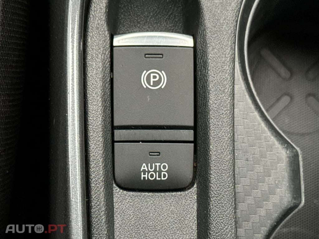 Nissan Juke 1.0 DIG-T N-Connecta DCT