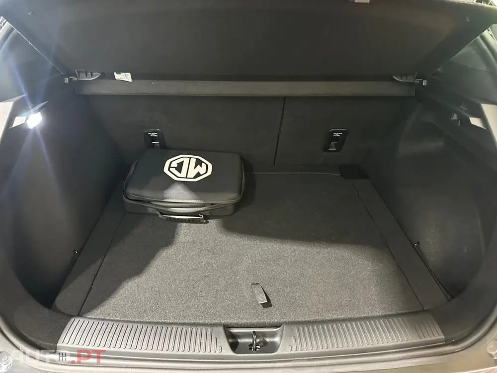 MG MG4 64 kWh Luxury