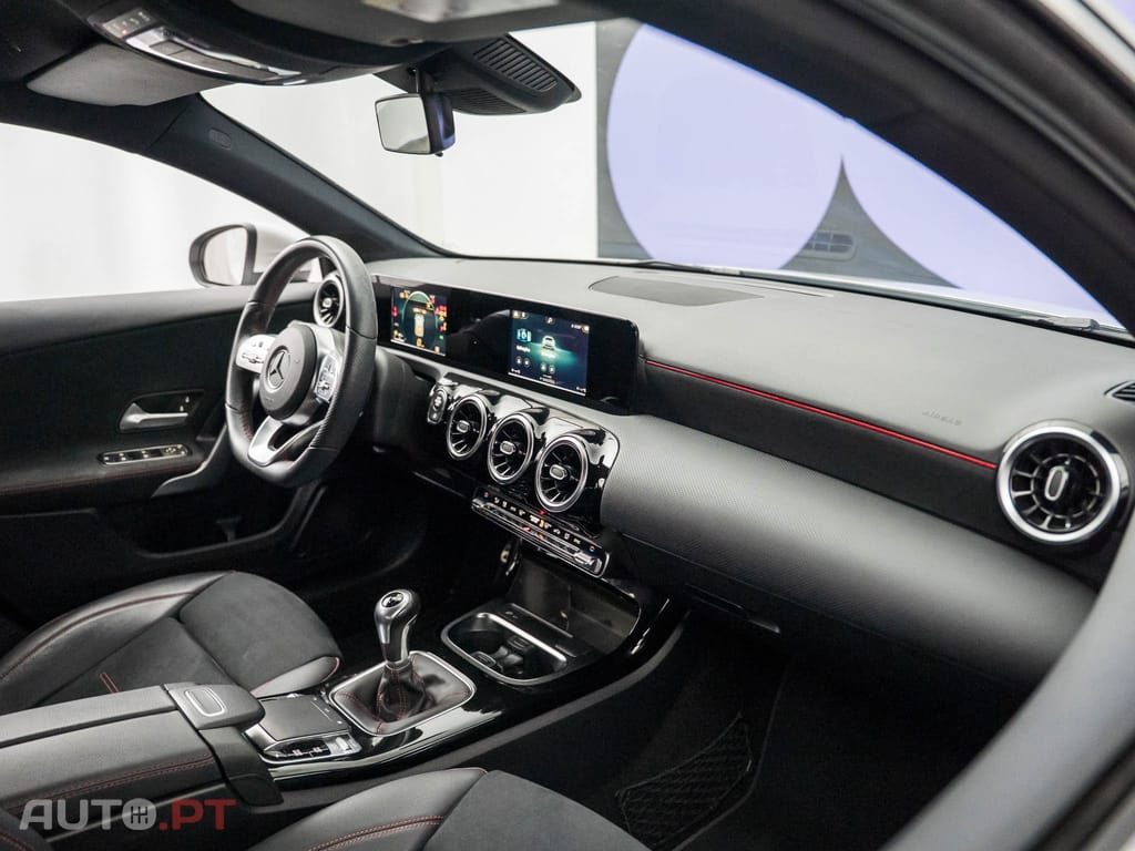 Mercedes-Benz A 180 d AMG Line