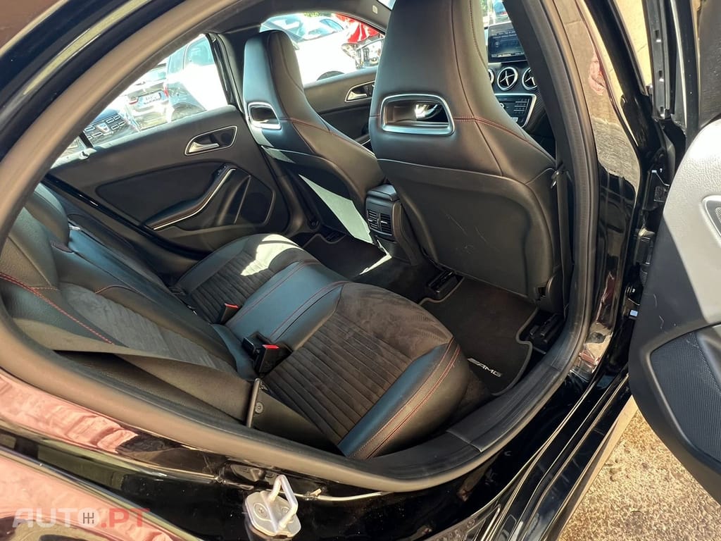 Mercedes-Benz A 180 d AMG Line