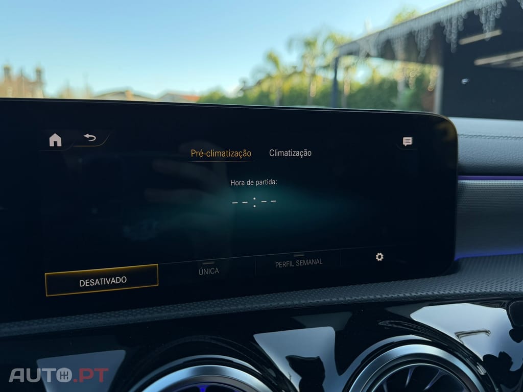 Mercedes-Benz CLA 250 e Shooting Brake AMG Line