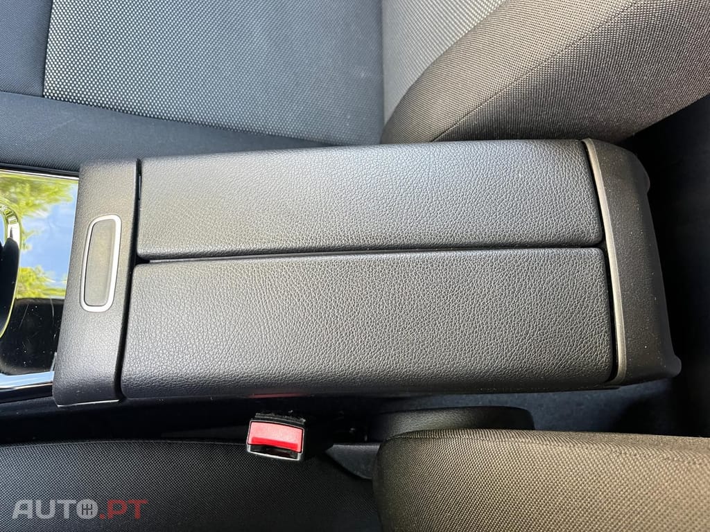 Mercedes-Benz CLA 180 SB DCT 