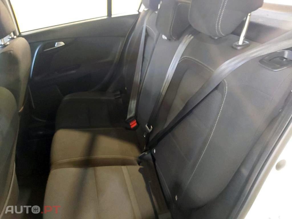 Fiat Tipo 1.3 M-Jet Lounge