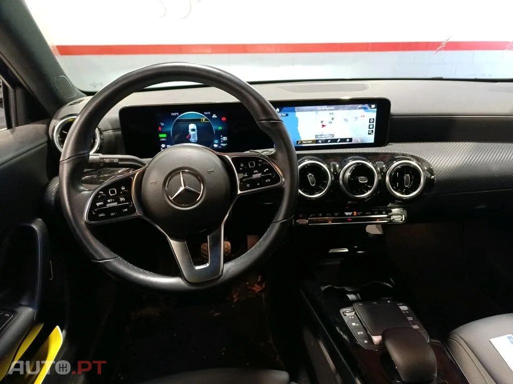 Mercedes-Benz A 250 e Style Plus