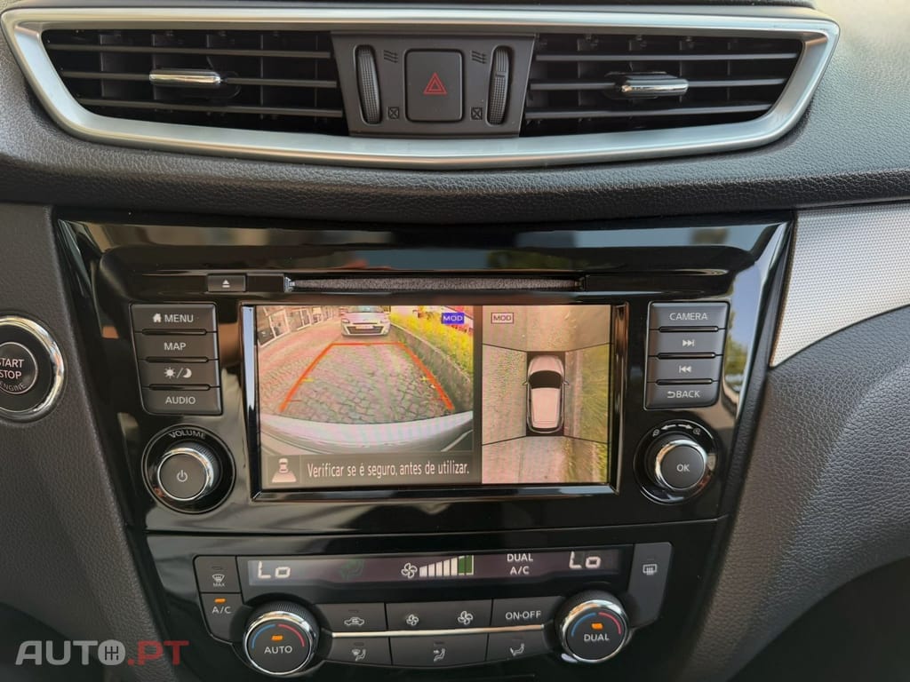 Nissan Qashqai 1.5 dCi N-Connecta J18