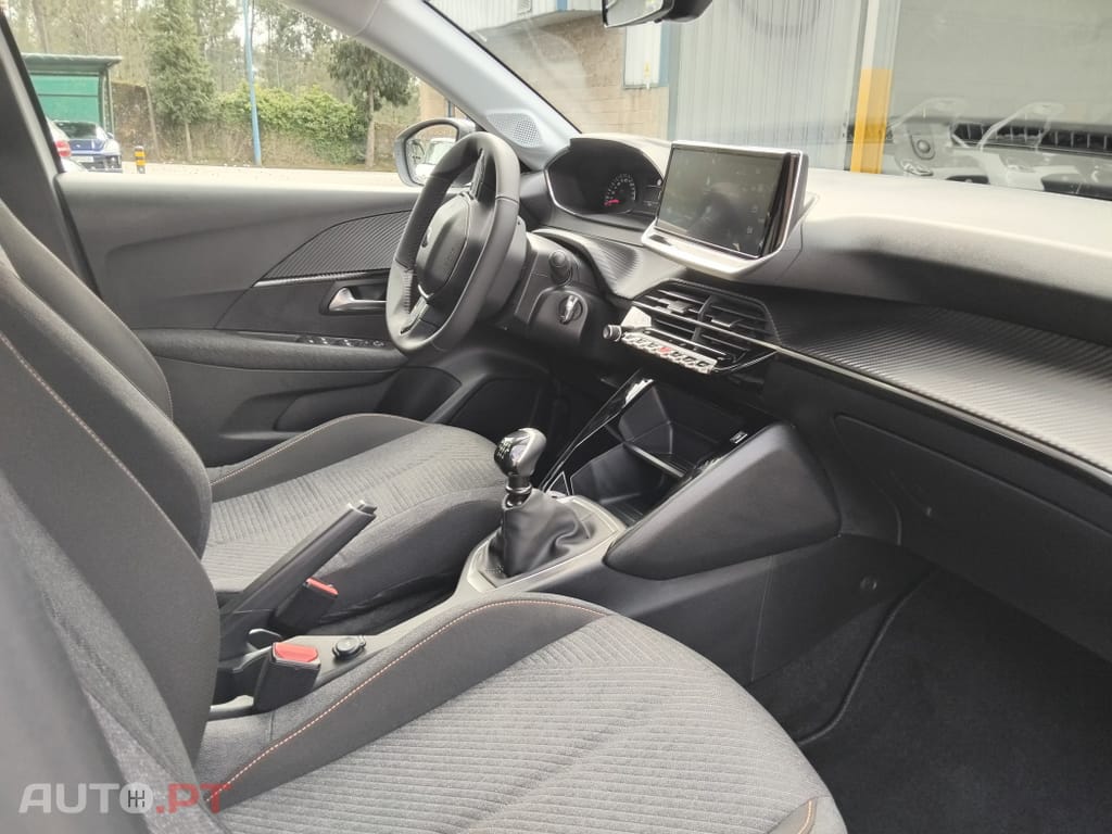 Peugeot 208 1.2 PureTech SE Style