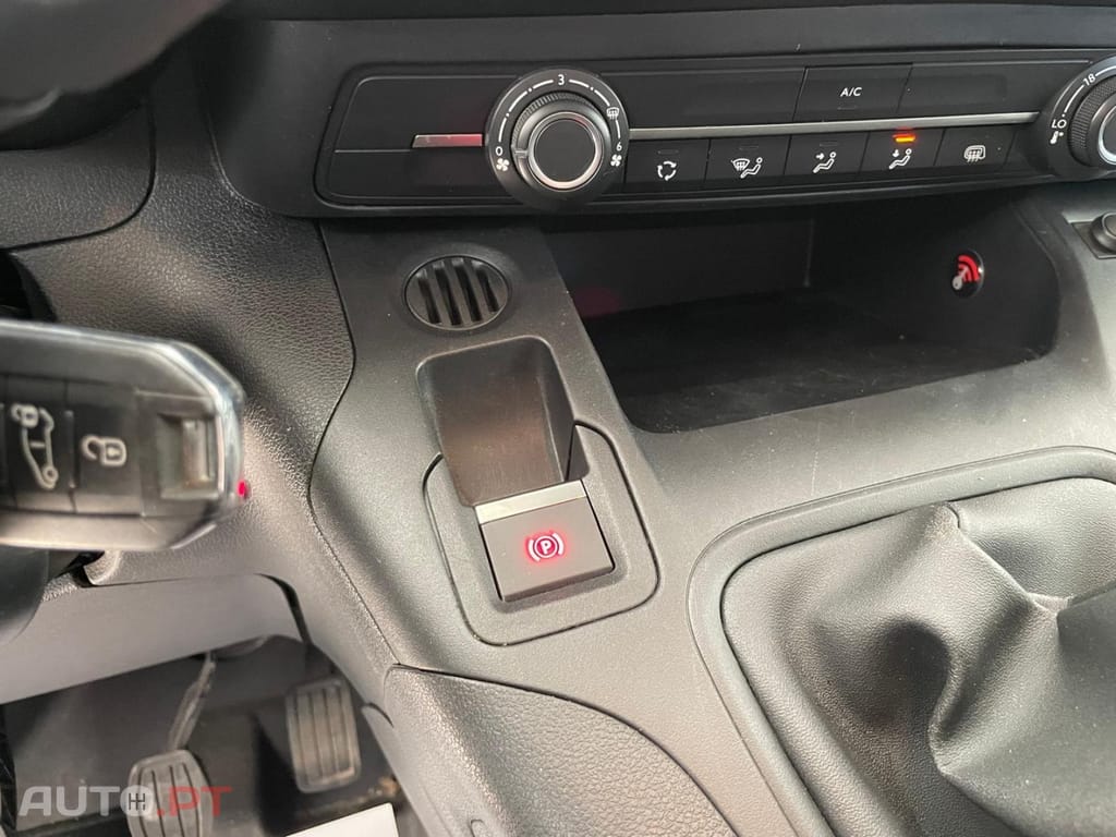 Citroën Berlingo 1.6 BlueHDi L1 — fotografia 16