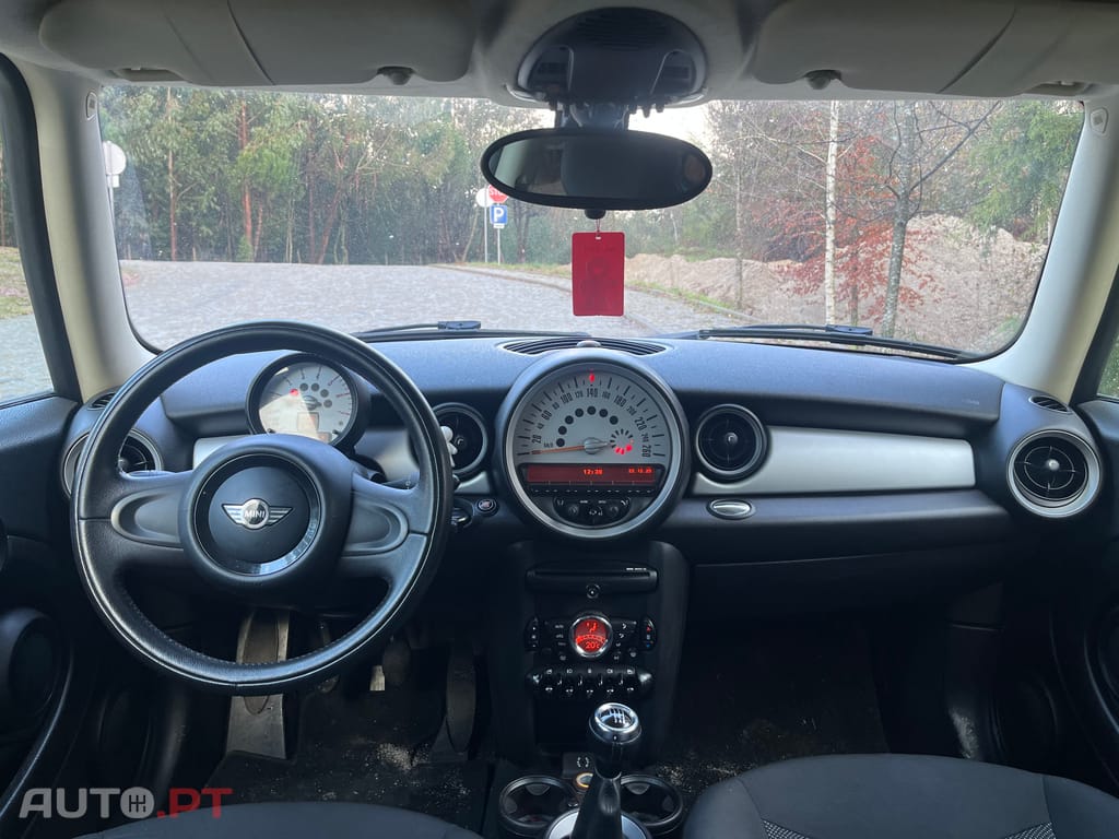 MINI Cooper 1.5 D