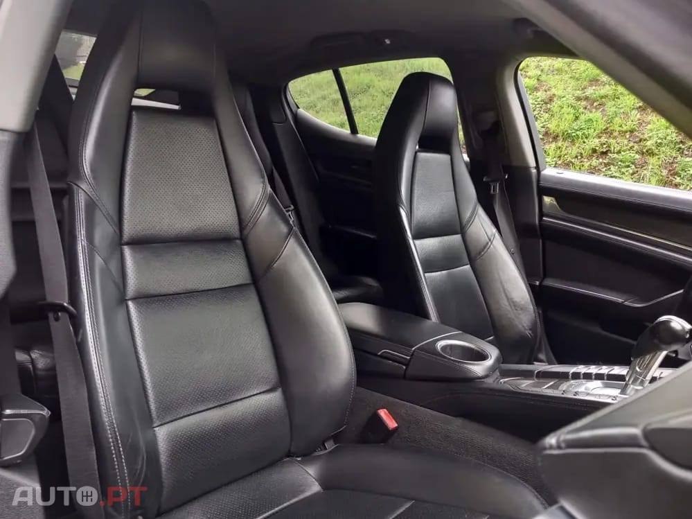 Porsche Panamera Platinum Edition