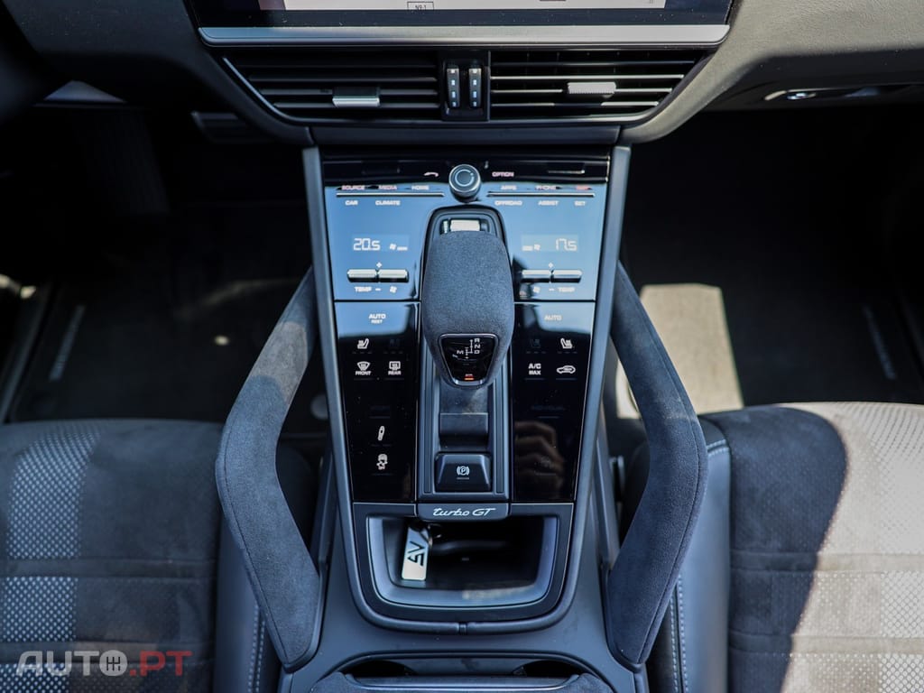 Porsche Cayenne Turbo GT