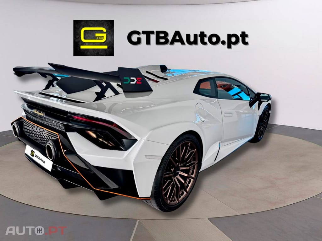 Lamborghini Huracán STO 