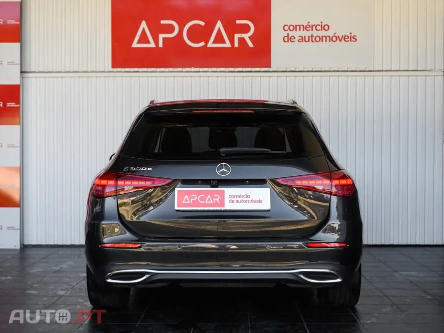 Mercedes-Benz C 300 e AMG Line
