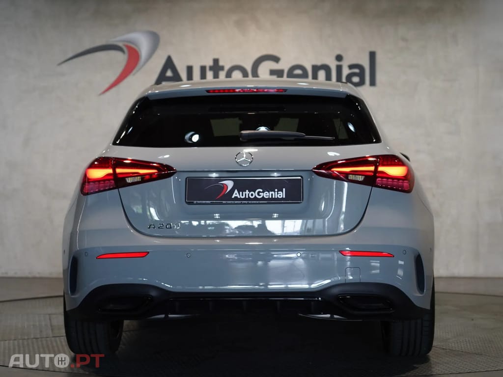 Mercedes-Benz A 250 e AMG Line