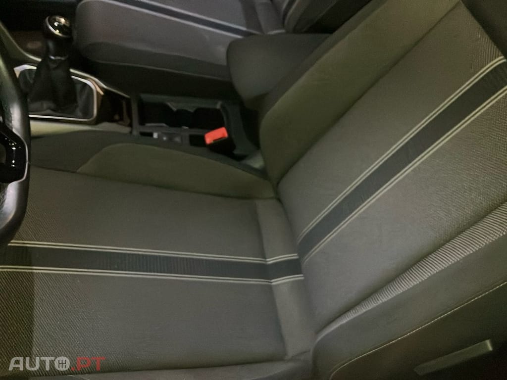 Volkswagen T-Roc 1.0 TSI R-Line