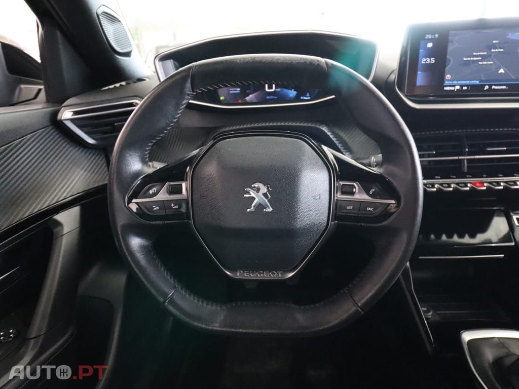Peugeot 2008 1.2 PureTech Allure