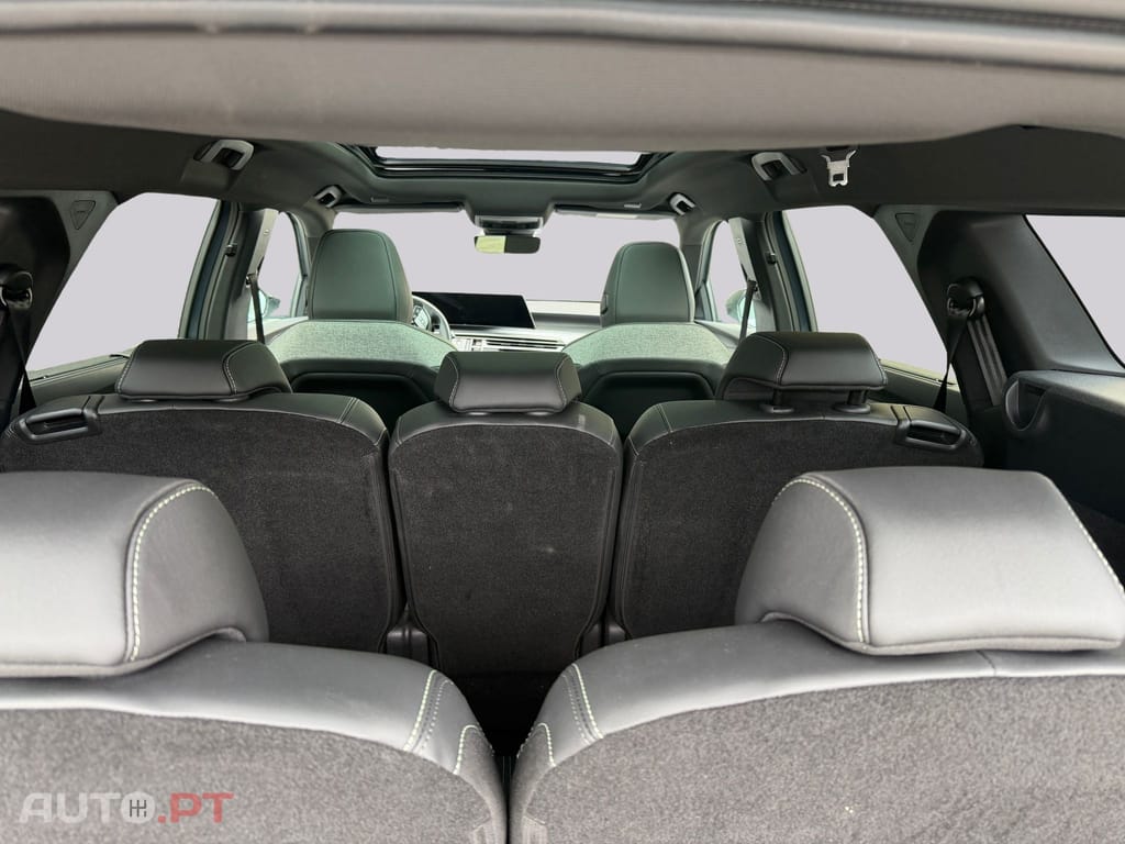 Peugeot E-5008 73 kWh GT