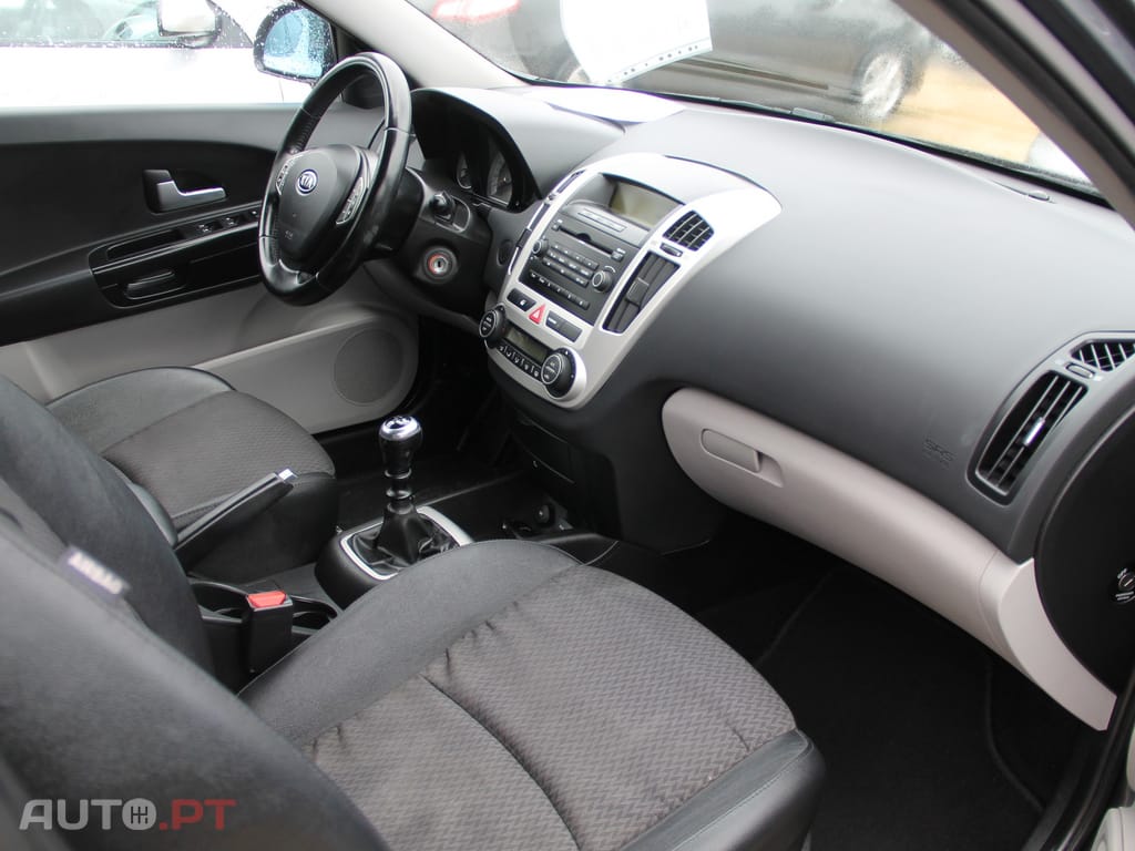 Kia Ceed SW 1.4 CVVT EX