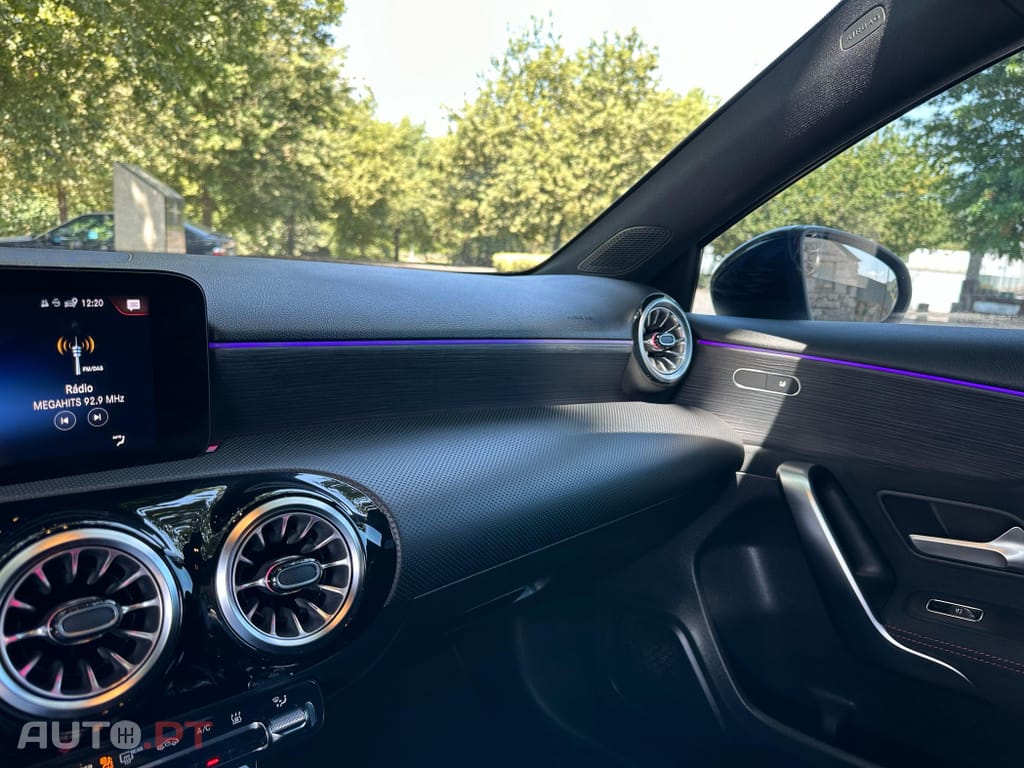 Mercedes-Benz A 250 e AMG Line
