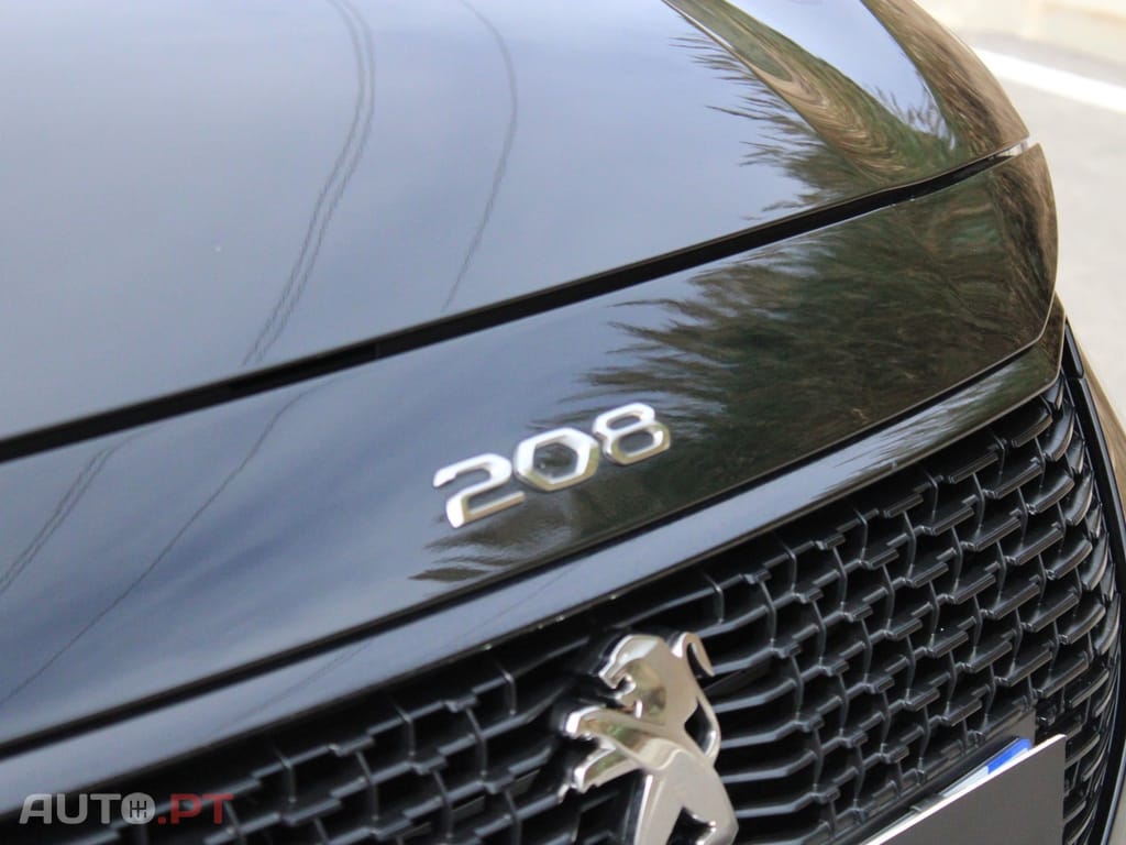 Peugeot E-208 50 kWh Allure
