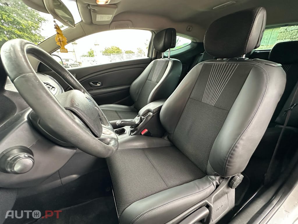 Renault Mégane Coupe 1.5 dCi Dynamique S CO2 Champion