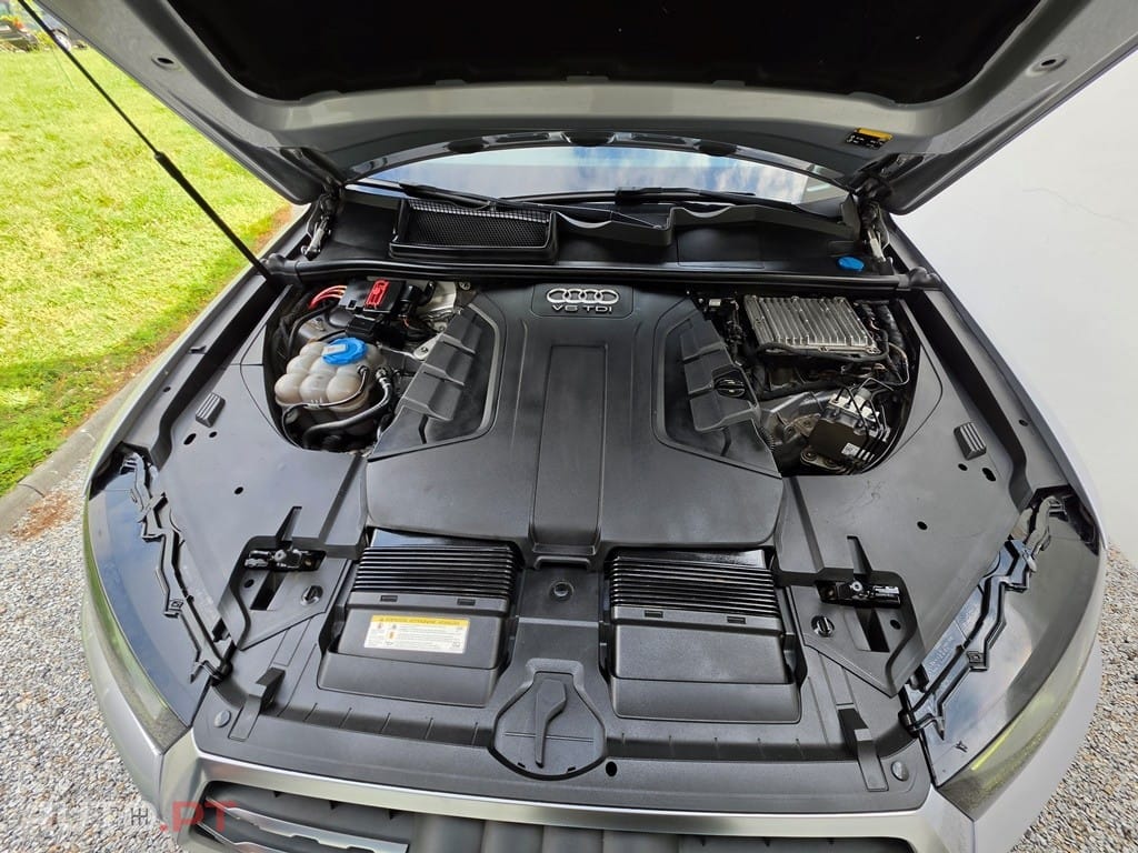 Audi Q7 3.0 TDi quattro S-line Tiptronic