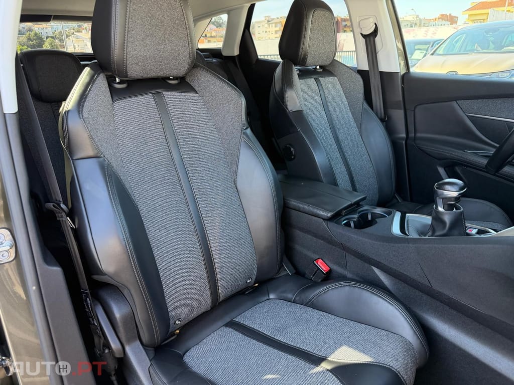 Peugeot 3008 1.5 BlueHDi Allure