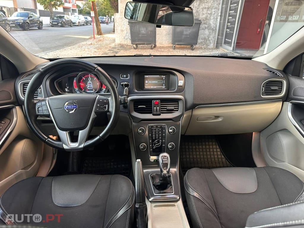 Volvo V40 D2 You