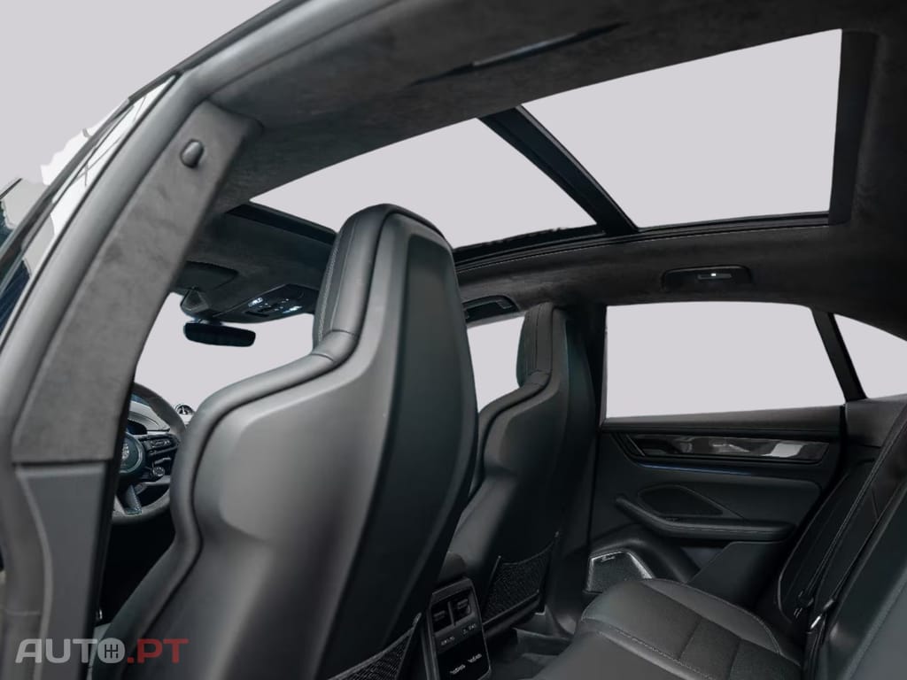 Porsche Macan I.V.A DEDUTIVEL Turbo