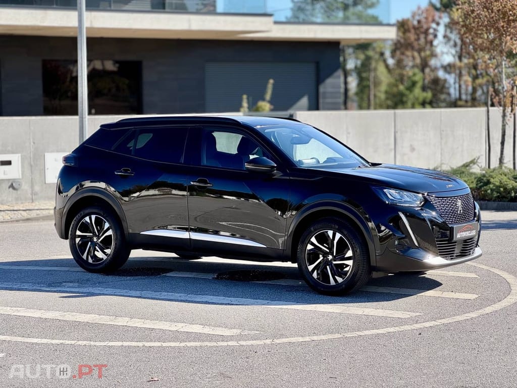 Peugeot 2008 1.5 BlueHDi Allure Pack
