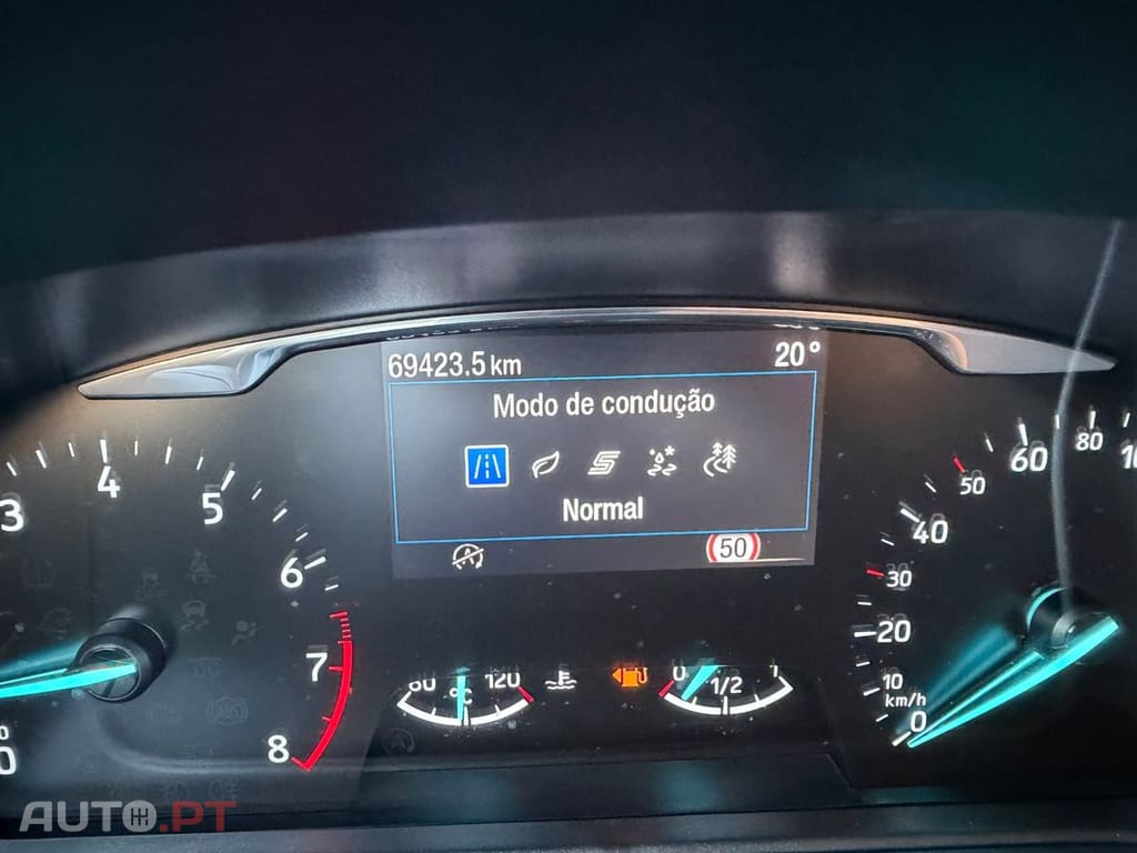Ford Puma 1.0 EcoBoost MHEV Titanium