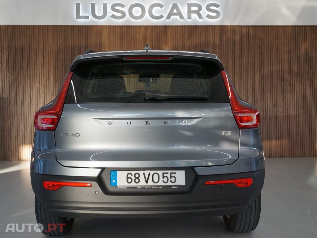 Volvo XC40 1.5 T3 Momentum Tech Edition