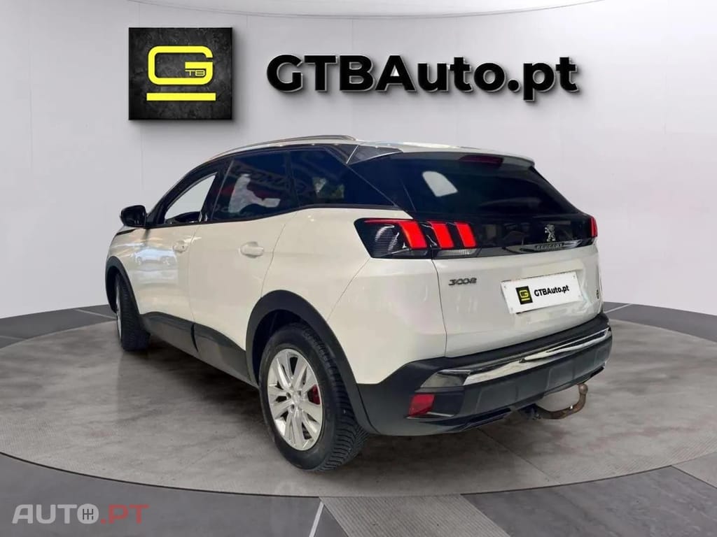 Peugeot 3008 1.2i Executive