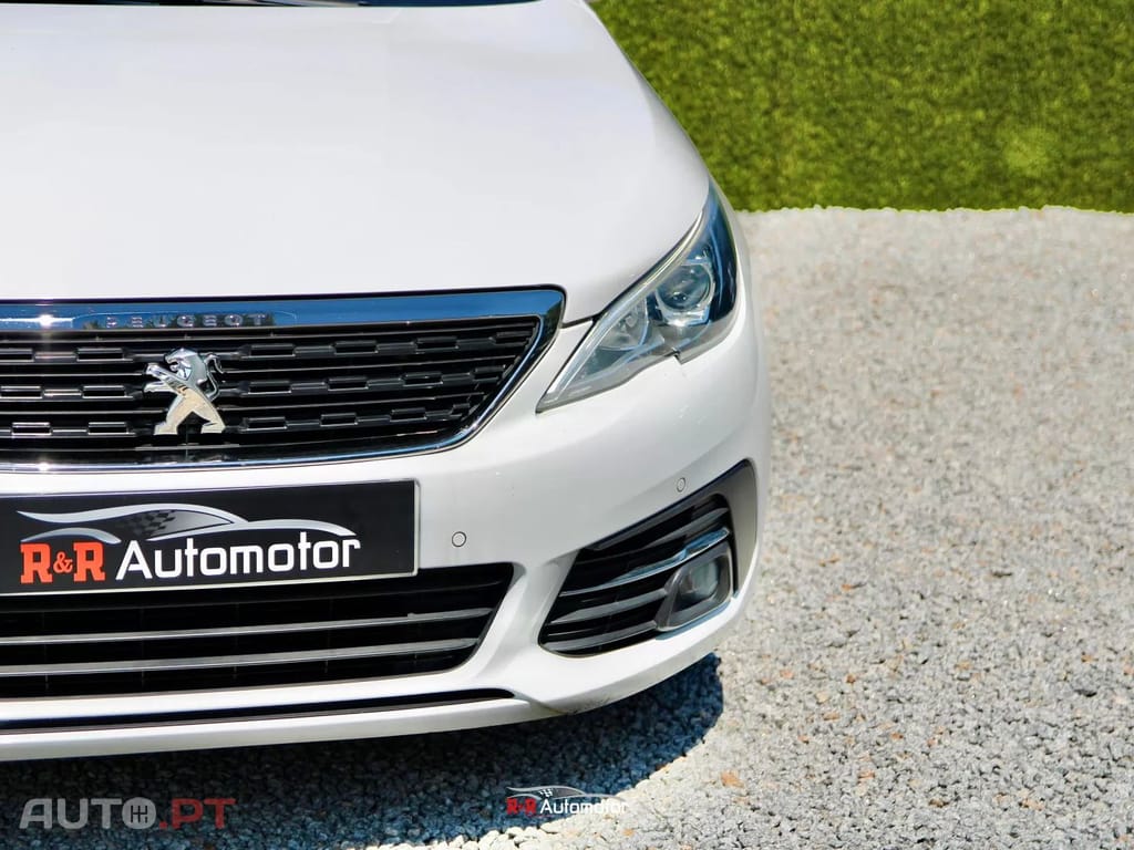 Peugeot 308 1.2 PureTech Business Line