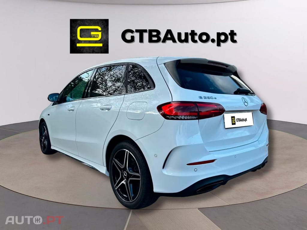 Mercedes-Benz B 250 I.V.A DEDUTIVEL e AMG Line Night