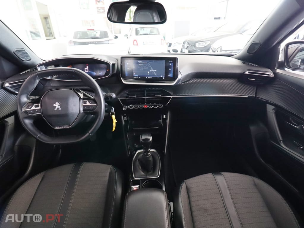 Peugeot 2008 1.2 PureTech Allure