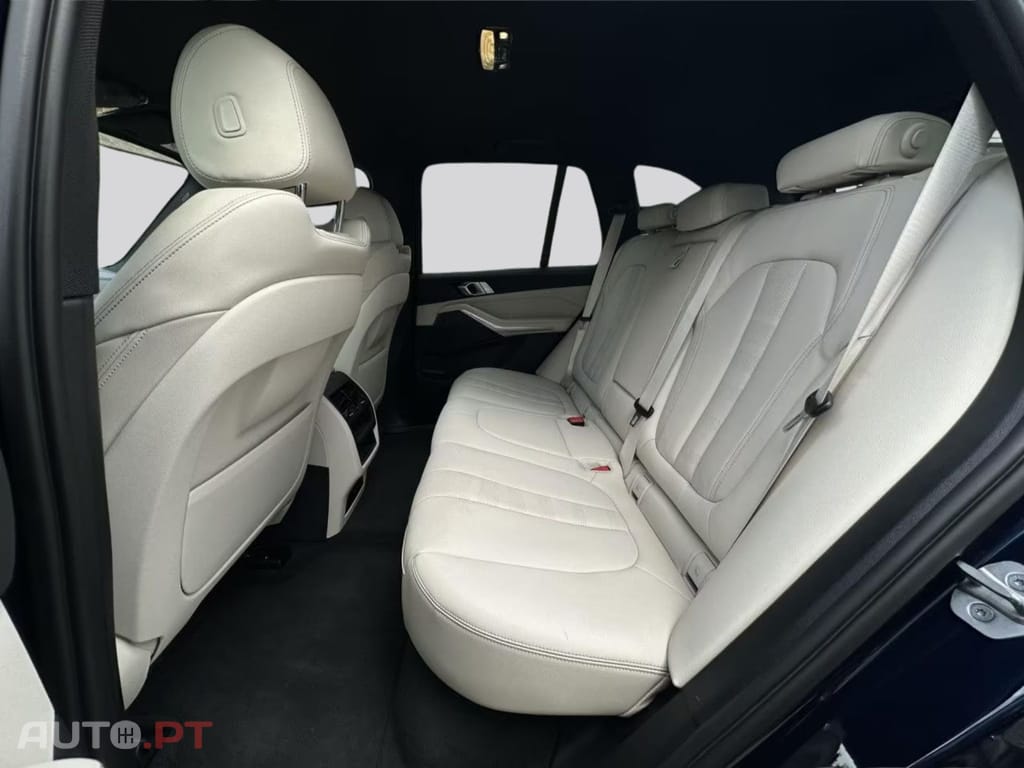 BMW X5 x45e M I.V.A DEDUTIVEL 