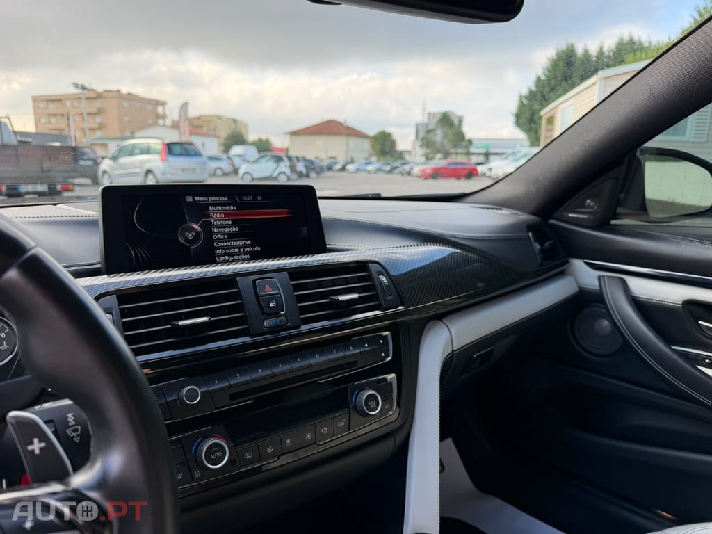 BMW M4 Auto