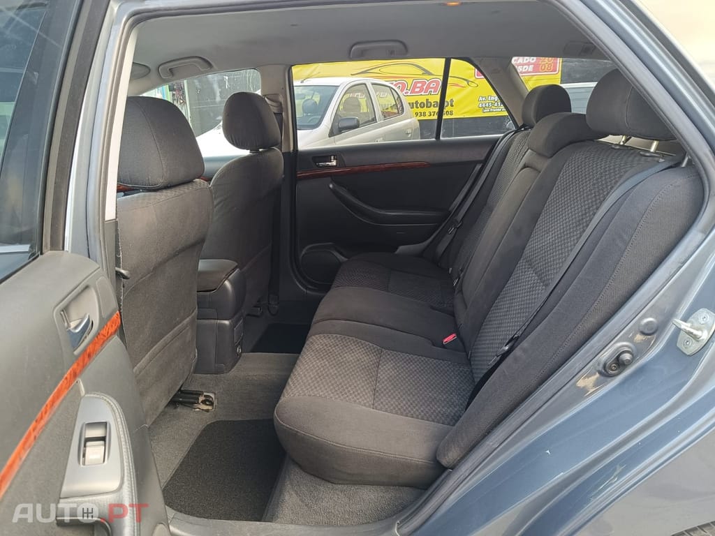 Toyota Avensis LB 2.0 D-4D Sol