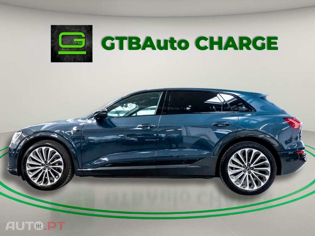 Audi Q8 e-tron 55 ADVANCED I.V.A DEDUTÍVEL