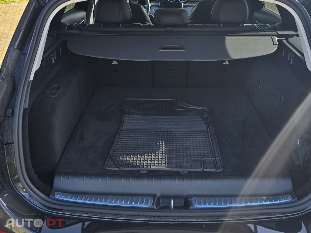 Mercedes-Benz C 300 e AMG Line