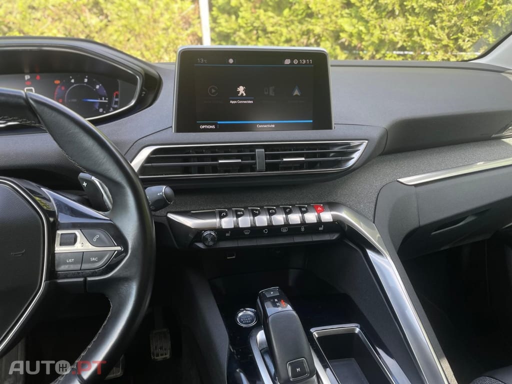Peugeot 5008 1.5 BlueHDi Allure Pack EAT8 — fotografia 13