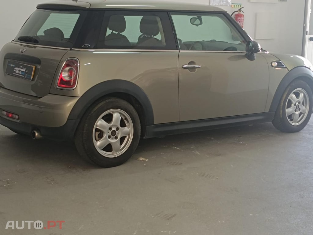 MINI Cooper ONE D