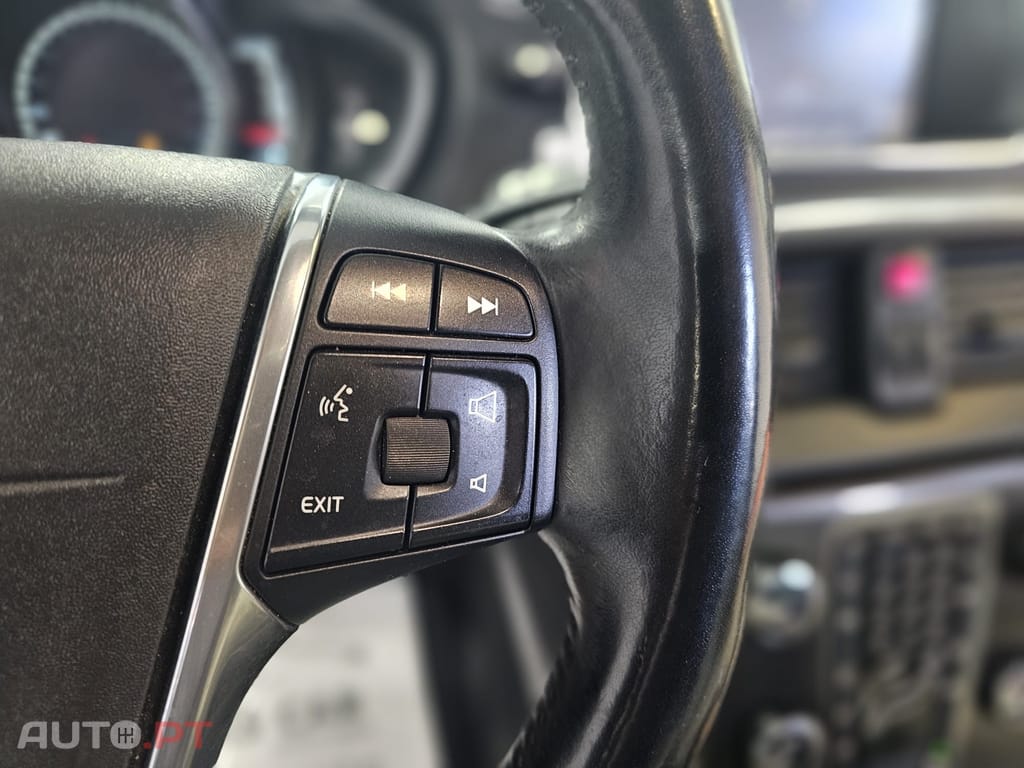 Volvo V40 1.6 D2 Momentum