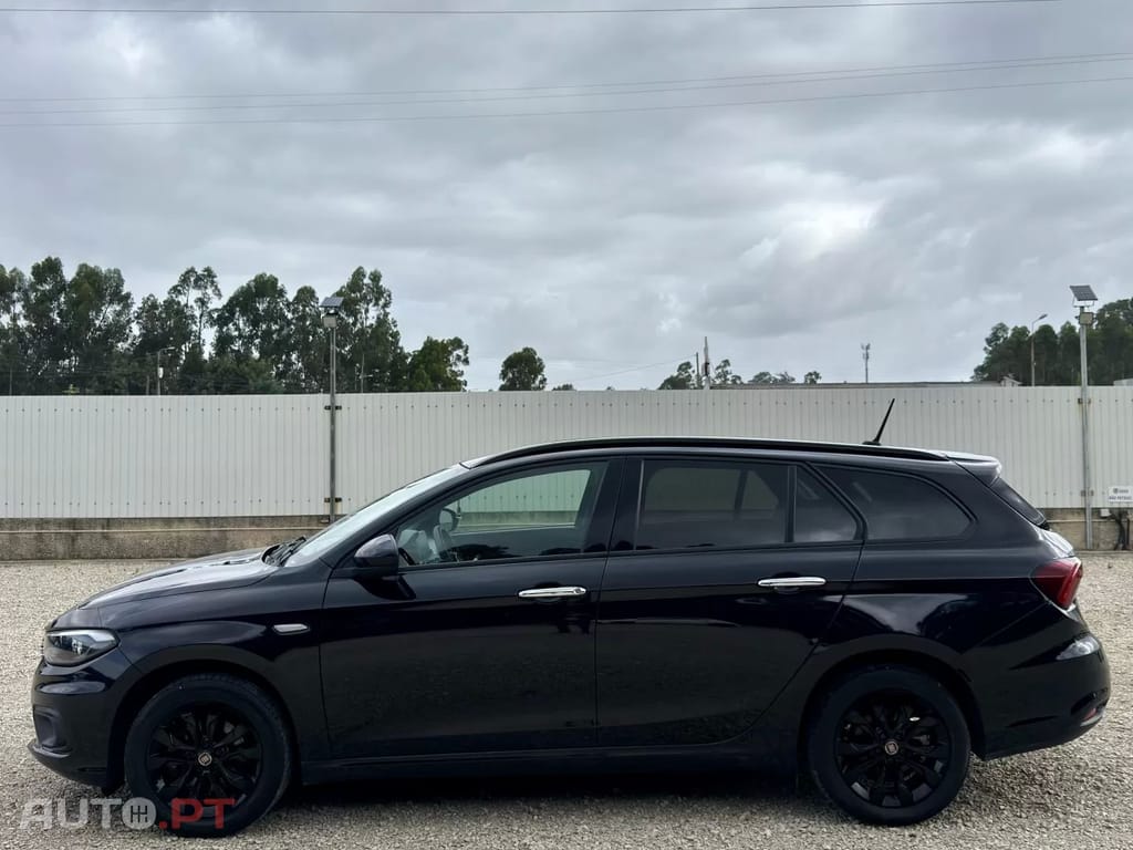Fiat Tipo 1.3 M-Jet Lounge Tech