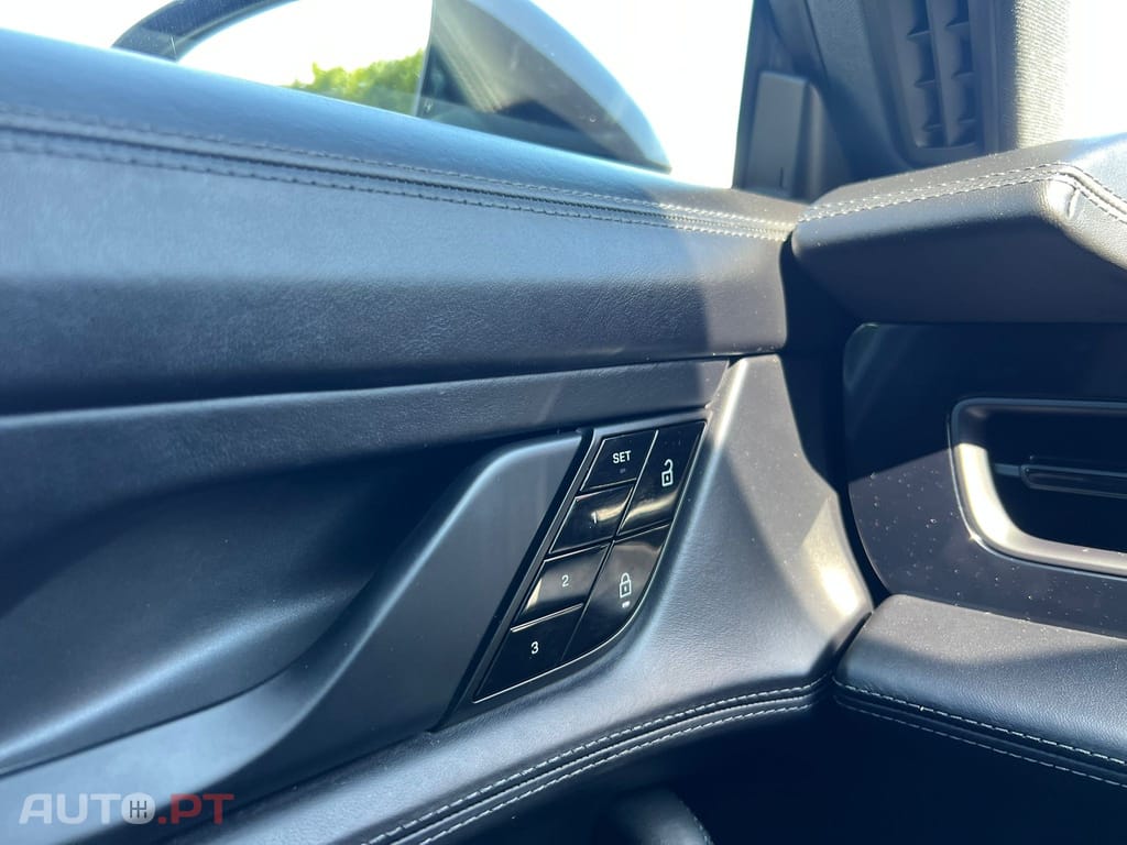 Porsche Taycan 4S