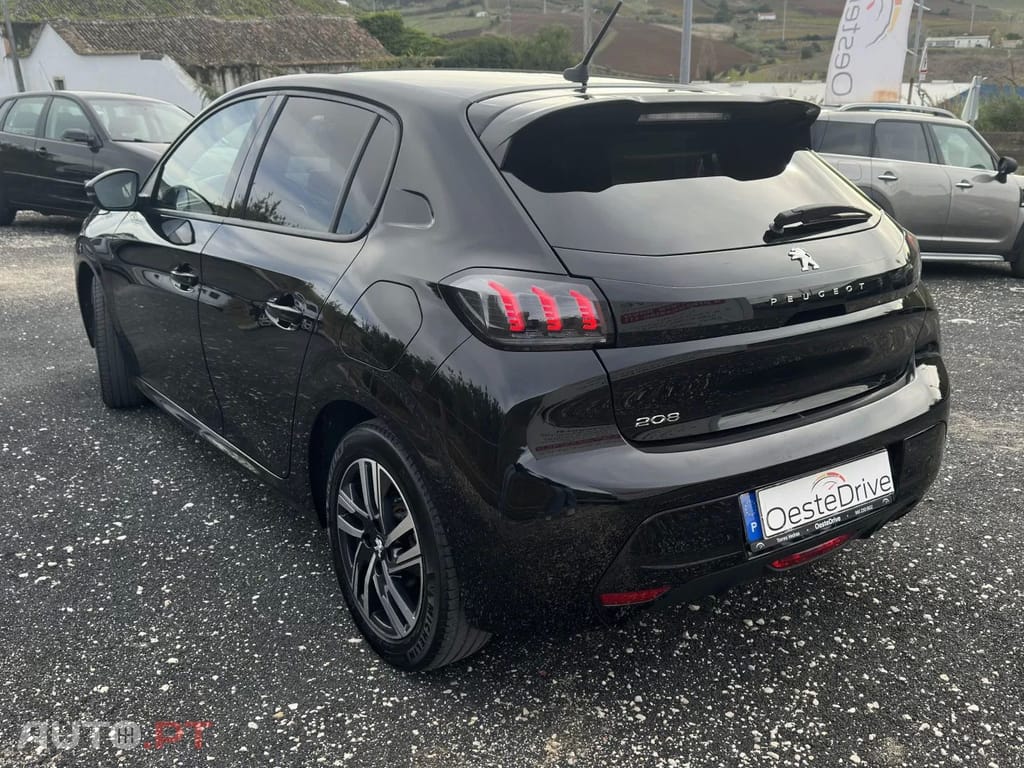 Peugeot 208 1.2 PureTech Allure EAT8
