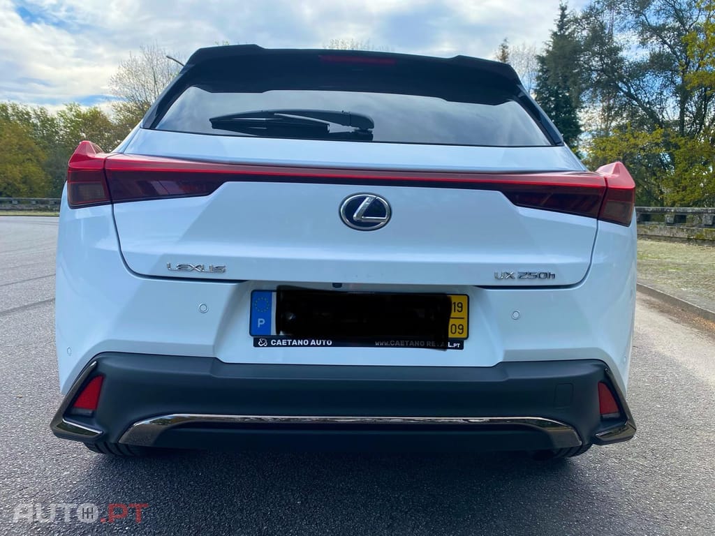 Lexus UX F Sport