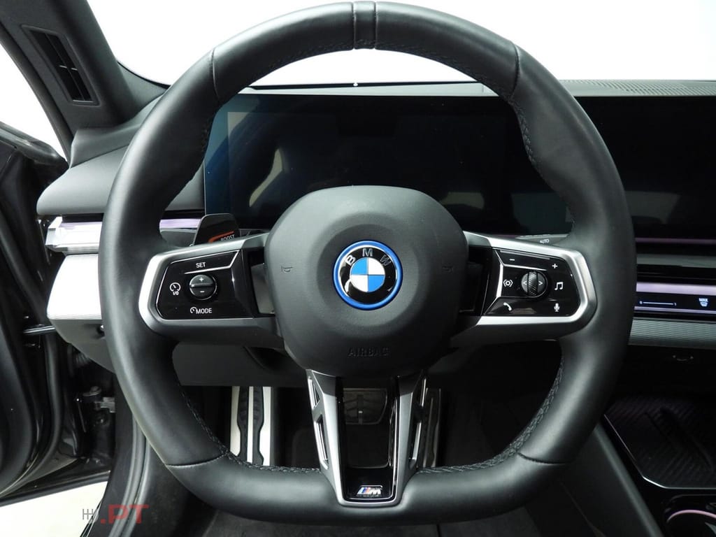 BMW i5 eDrive40